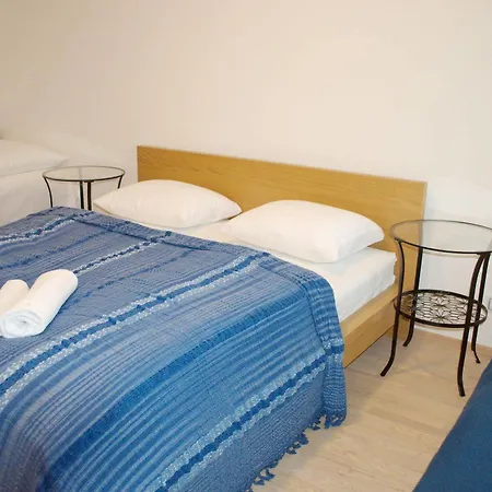 Enjoy In Garden Apartament Praga