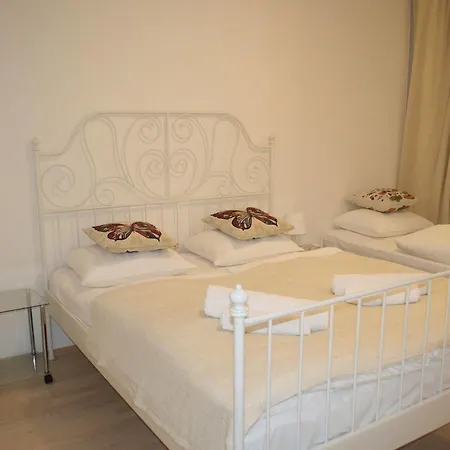 Apartament Enjoy In Garden